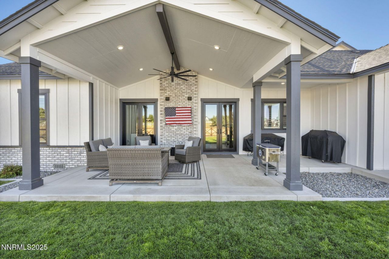 1409 Hunters Point Drive, Gardnerville, NV 89410 Photo