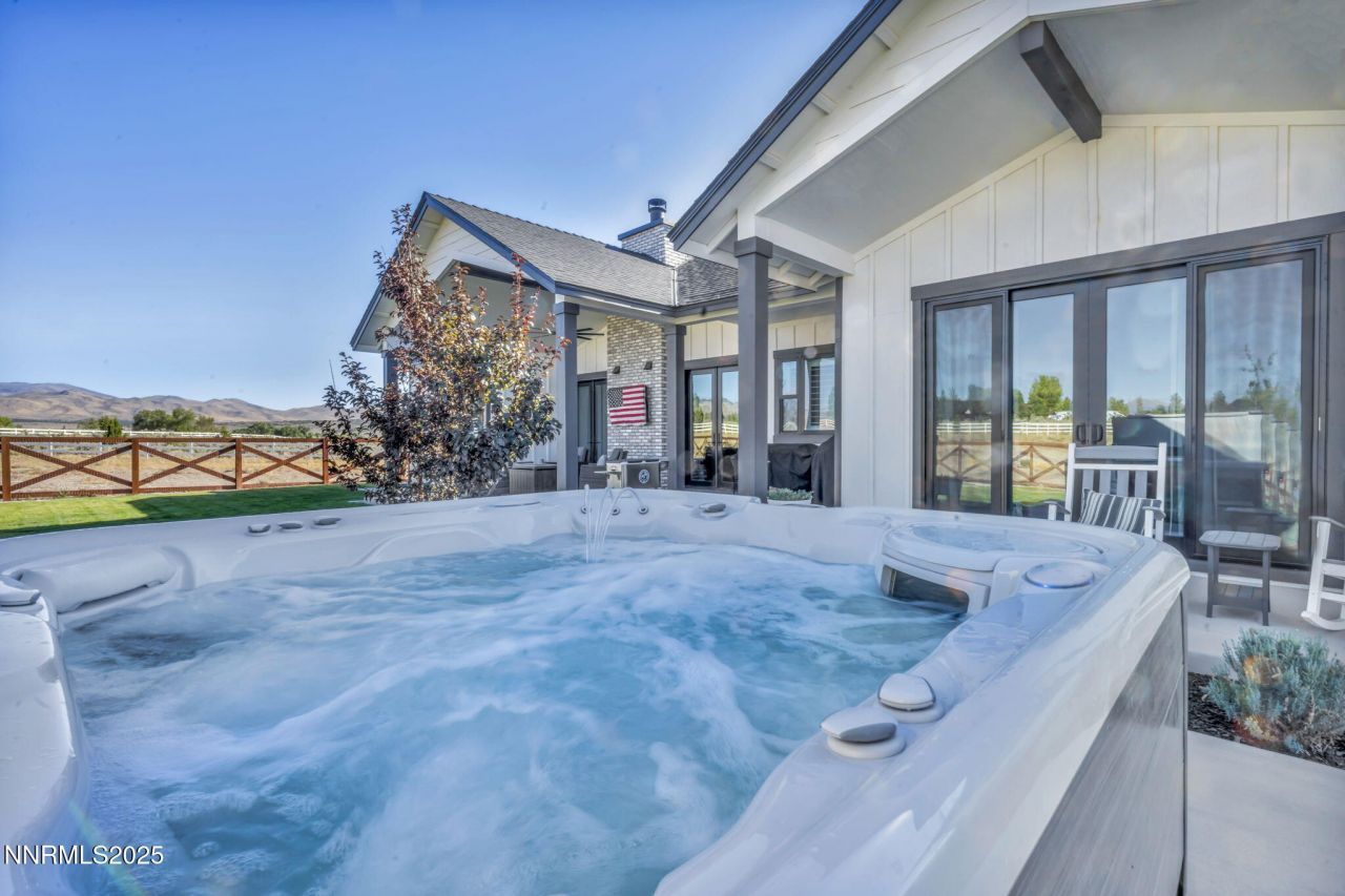 1409 Hunters Point Drive, Gardnerville, NV 89410 Photo