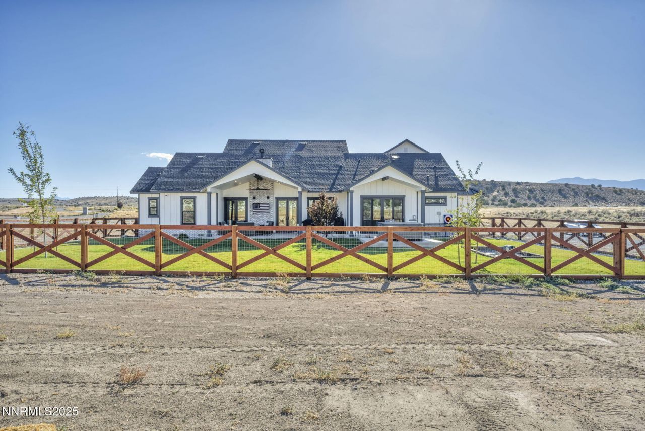 1409 Hunters Point Drive, Gardnerville, NV 89410 Photo