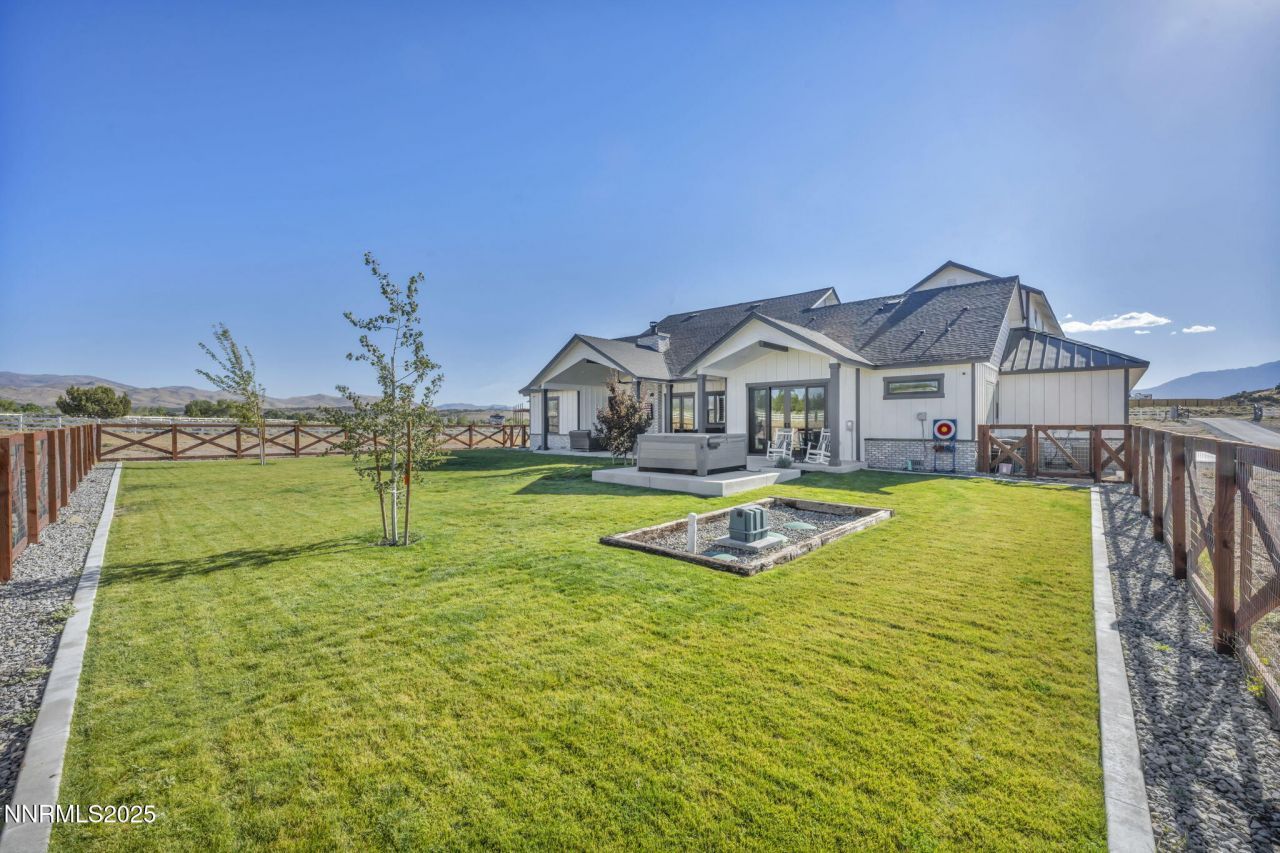 1409 Hunters Point Drive, Gardnerville, NV 89410 Photo