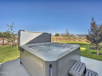 1409 Hunters Point Drive, Gardnerville, NV 89410 Photo