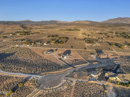 1409 Hunters Point Drive, Gardnerville, NV 89410 Photo