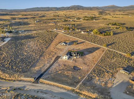 1409 Hunters Point Drive, Gardnerville, NV 89410 Photo