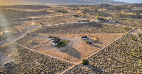 1409 Hunters Point Drive, Gardnerville, NV 89410 Photo