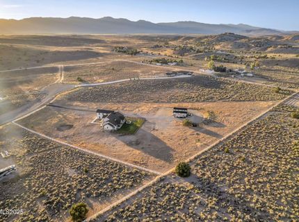 1409 Hunters Point Drive, Gardnerville, NV 89410 Photo