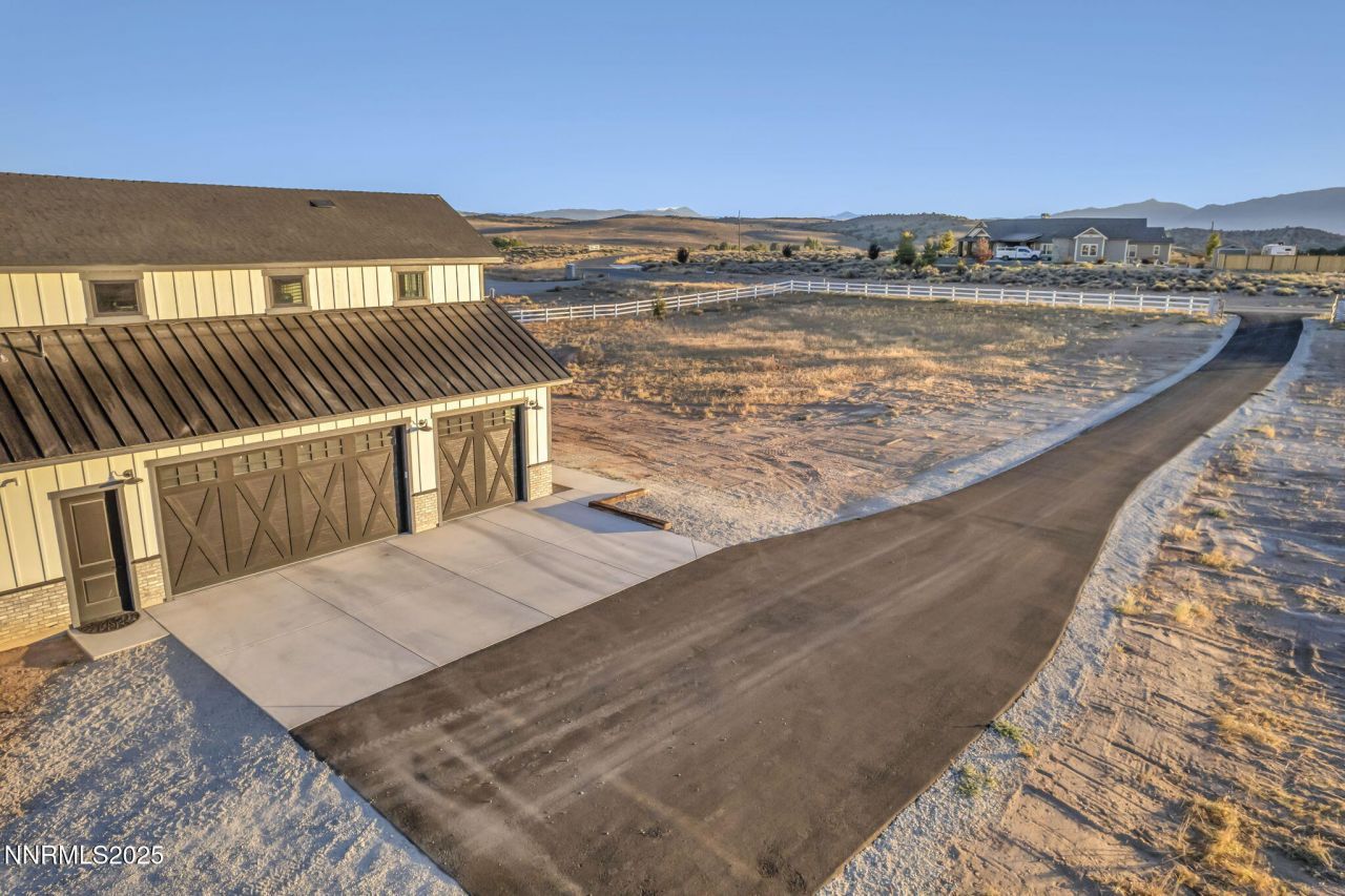 1409 Hunters Point Drive, Gardnerville, NV 89410 Photo