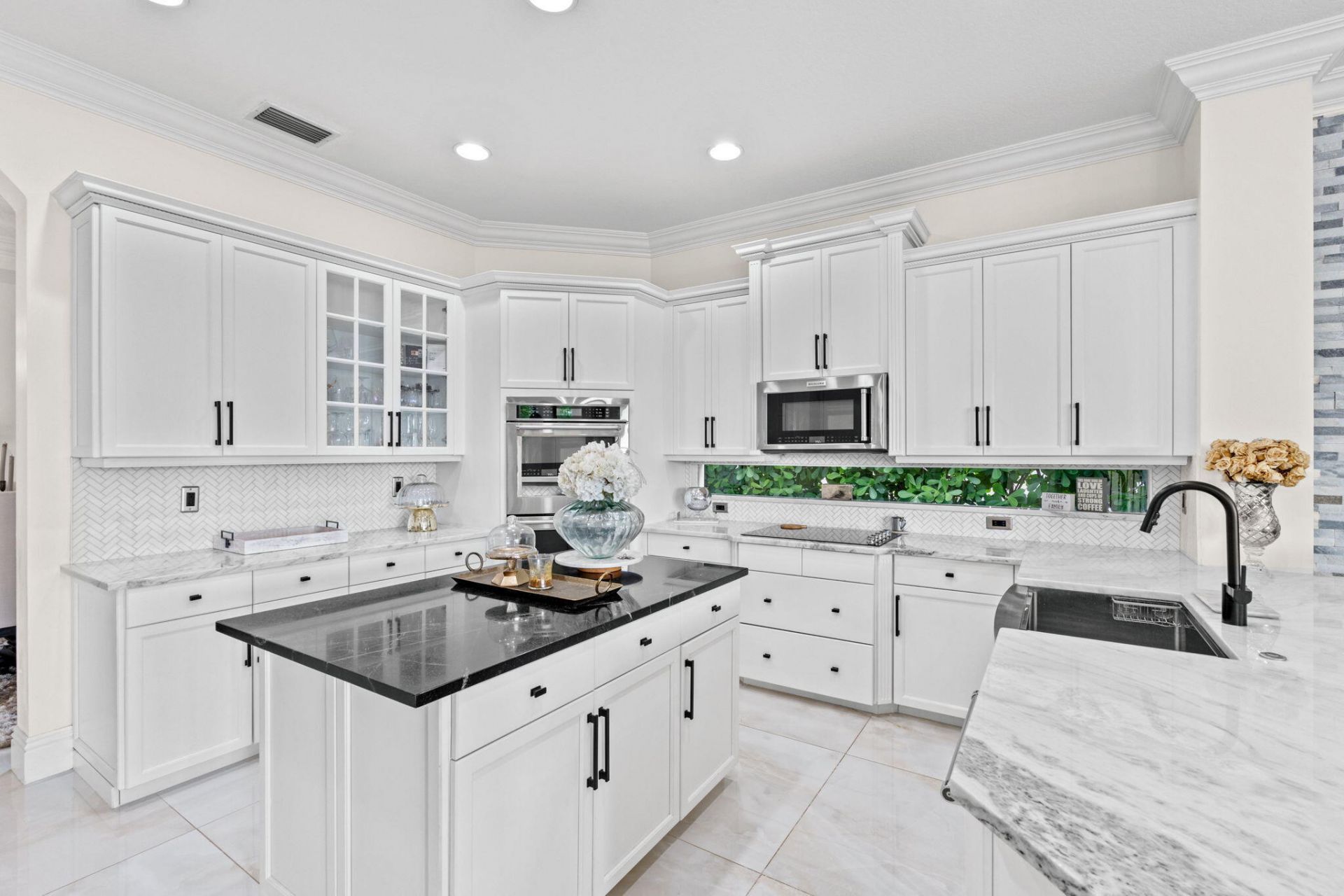 647 Edgebrook Lane, Royal Palm Beach, FL 33411 Photo