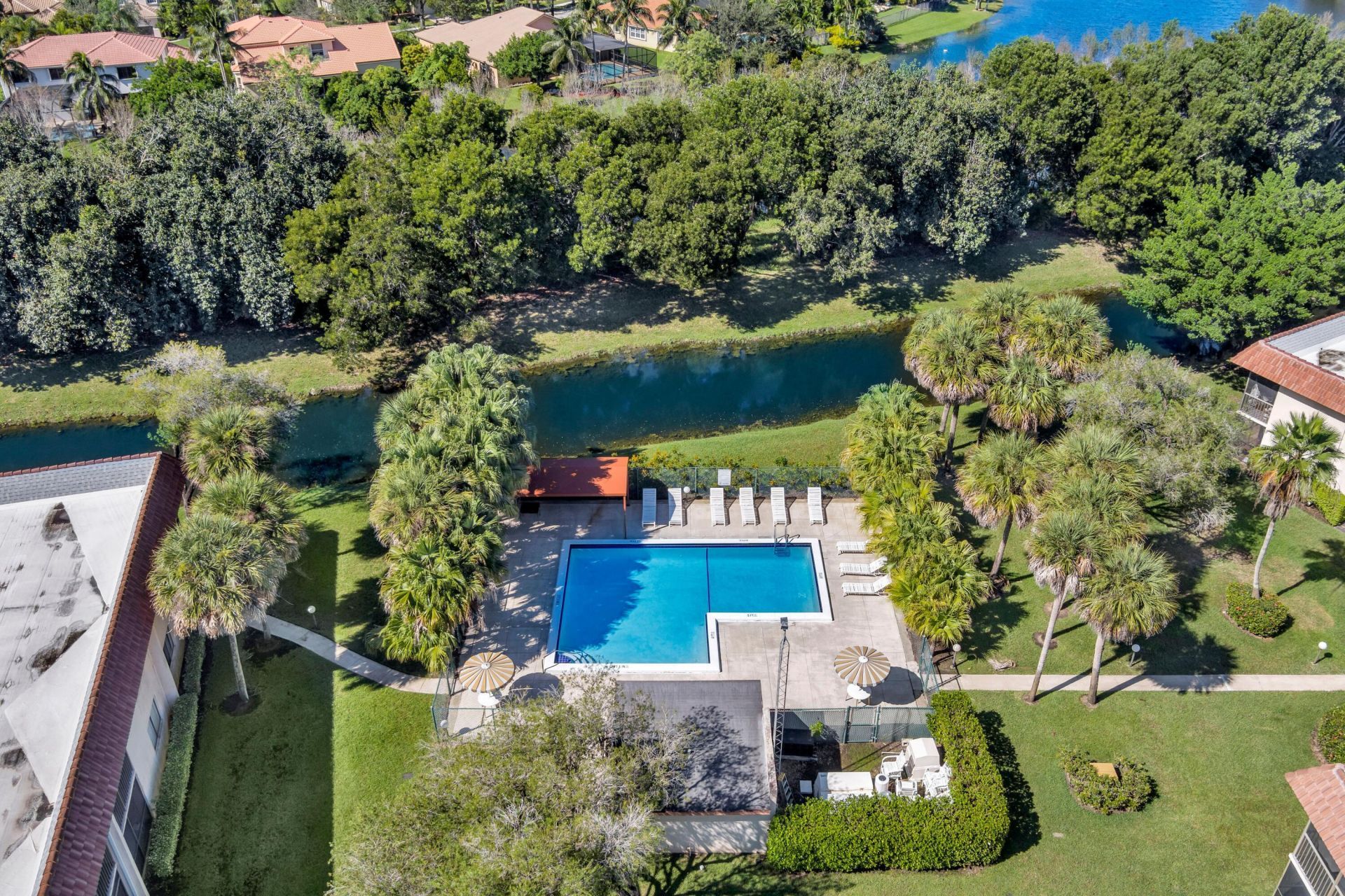 359 Lakeview Drive, Unit 201, Weston, FL 33326 Photo