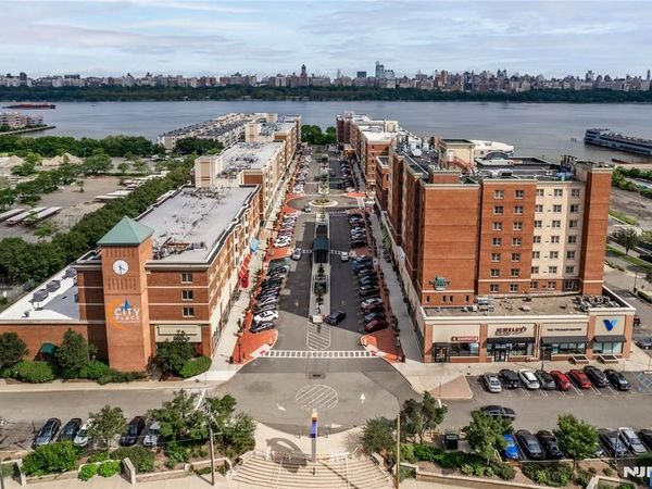 6404 City Place, EDGEWATER, NJ 07020