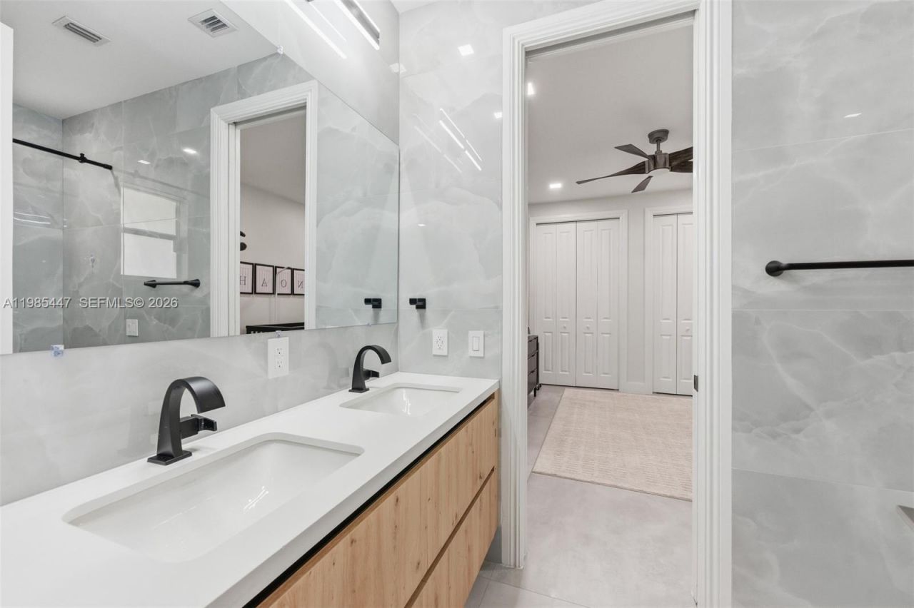 2517 Provence Cir , Weston, FL 33327 Photo