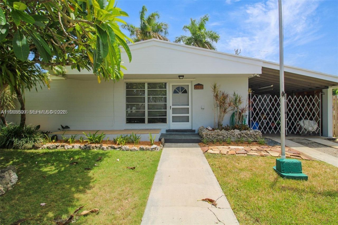 10250 Caribbean Blvd, Cutler Bay, FL 33189 Photo