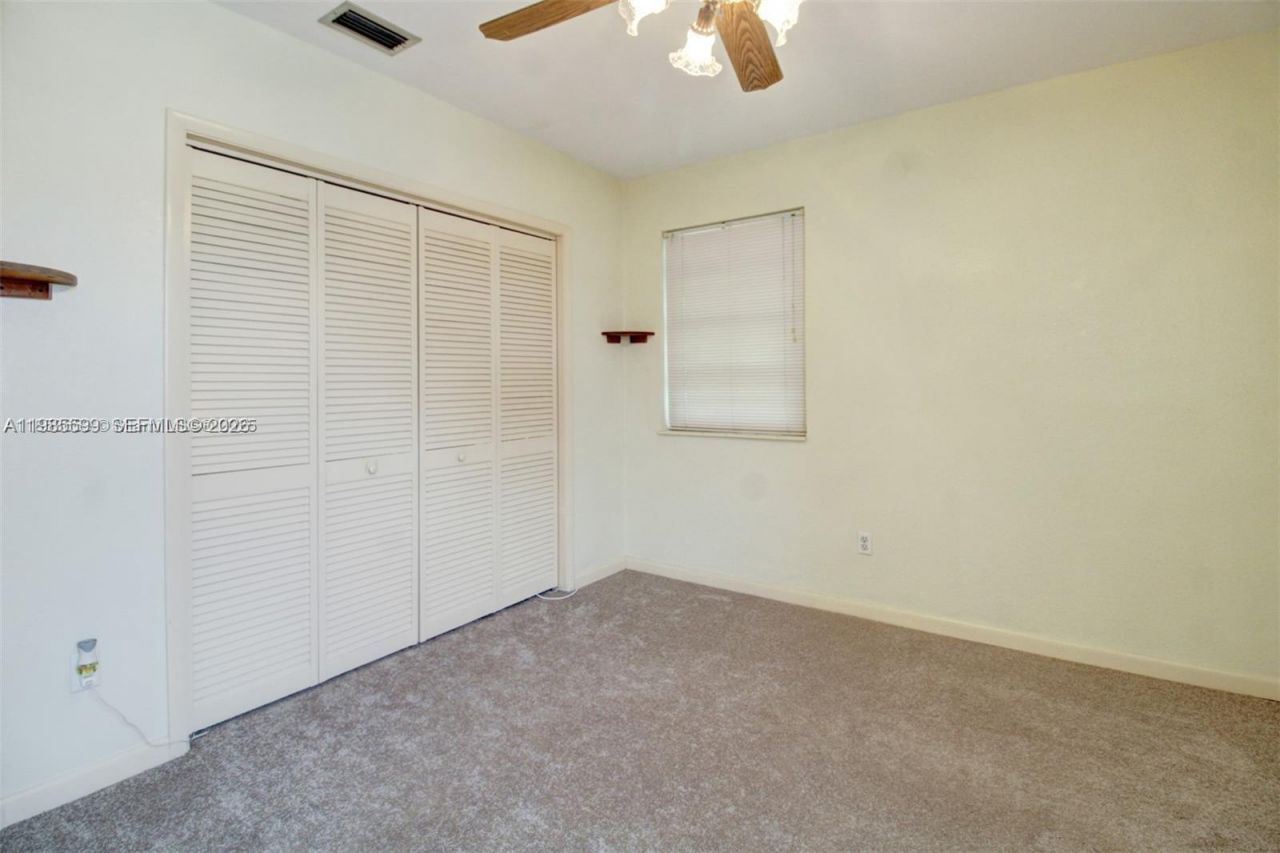 10250 Caribbean Blvd, Cutler Bay, FL 33189 Photo