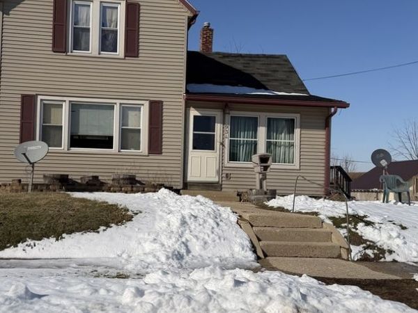 934 E Garden Street, Freeport, IL 61032