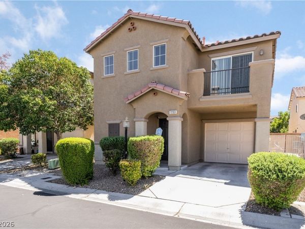 7233 Camden Pine Avenue, Las Vegas, NV 89129