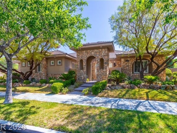 2960 American River Lane, Las Vegas, NV 89135