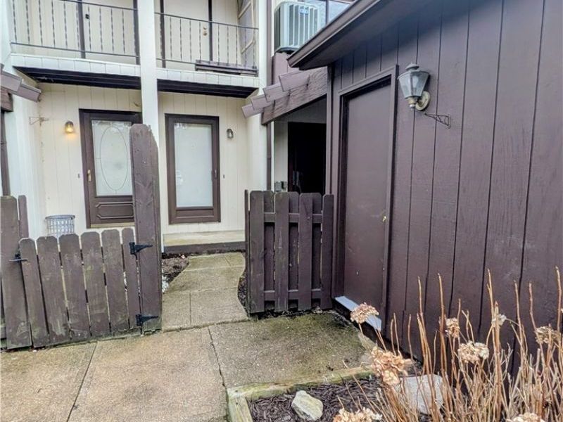 3489 Villa Casa Court, Brunswick, OH 44212 Photo 1