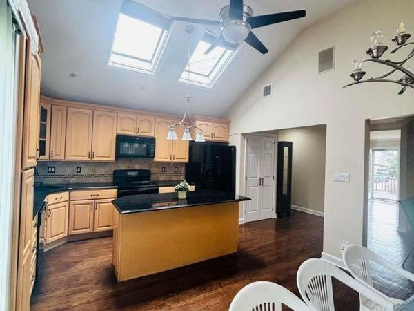 3199 Ilene Lane , Levittown, NY 11756