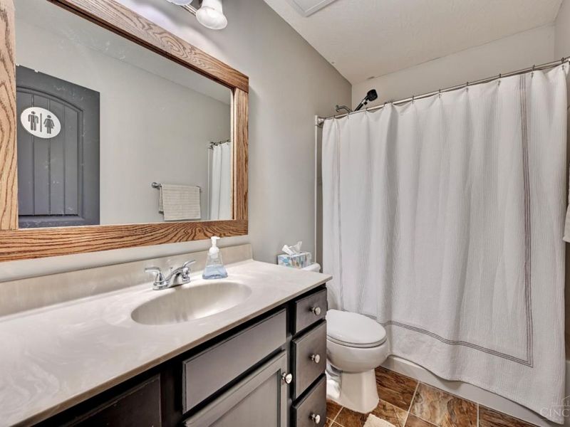 1425 Woodbury Glen Drive, Batavia Twp, OH 45102 Photo 27