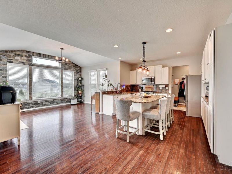 1425 Woodbury Glen Drive, Batavia Twp, OH 45102 Photo 9