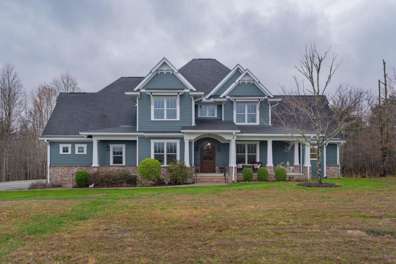 1977 Sitton Mills Place, Signal Mountain, TN 37377 Main Photo