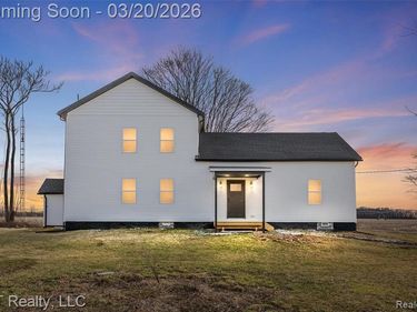 18353 Brewer Road, Dundee Twp, MI 48131