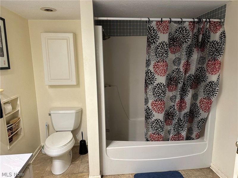 200 Granger Road, Unit 11, Medina, OH 44256 Photo 14