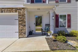 206 Carriagebrook Circle photo 4