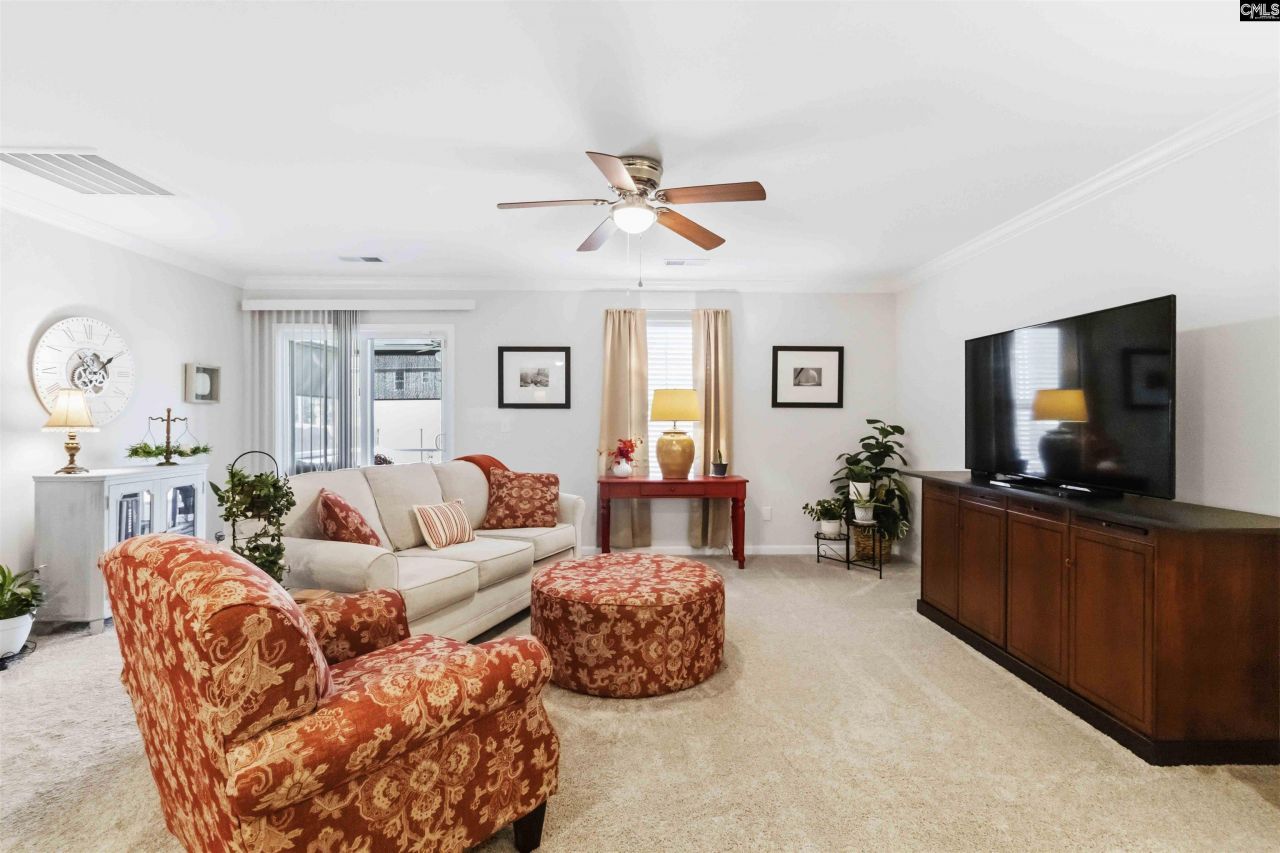 206 Carriagebrook Circle Photo 6