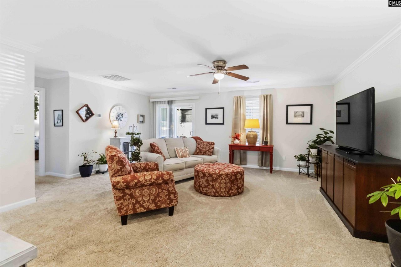 206 Carriagebrook Circle Photo 7