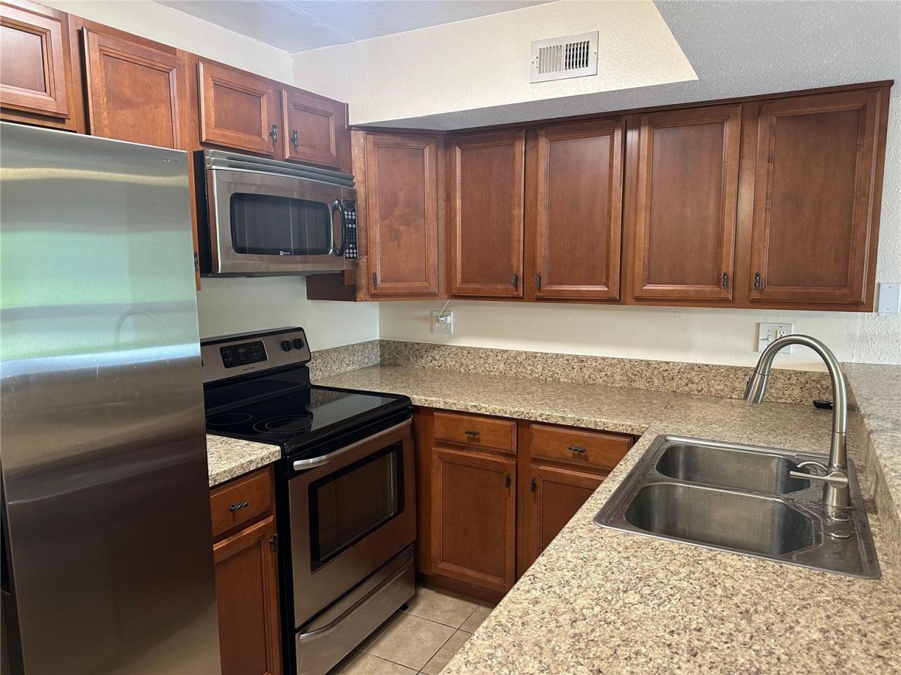 9100 Dr Martin Luther King Jr Street N, Unit 1316, Saint Petersburg, FL 33702 Photo