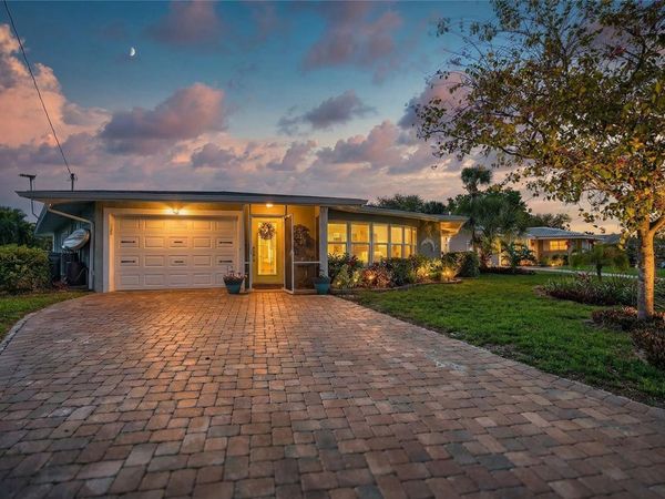 1660 LA GORCE DRIVE , VENICE, FL 34293