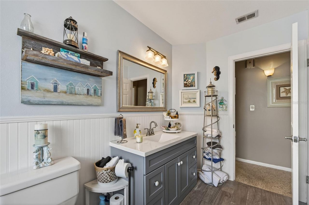 1660 La Gorce Drive , Venice, FL 34293 Photo