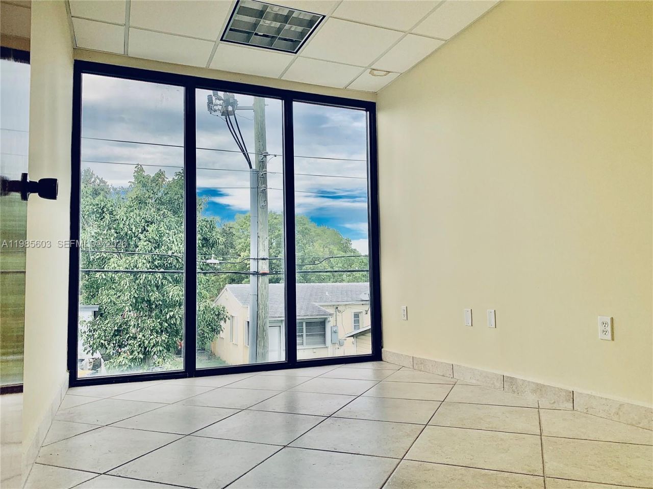 5455 SW 8 St , Unit 200-210, Miami, FL 33134 Photo