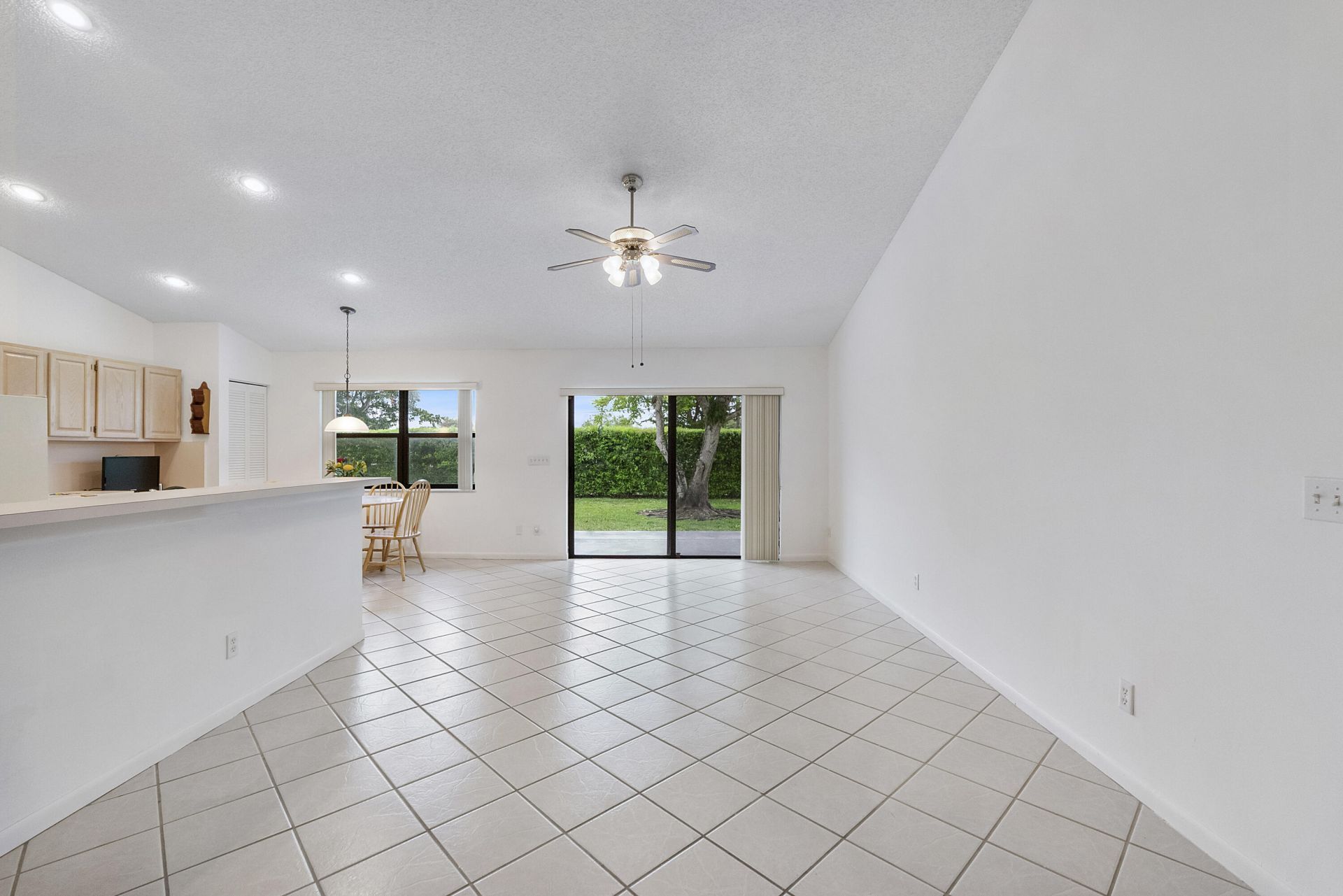 9561 N Orchard Circle, Davie, FL 33328 Photo