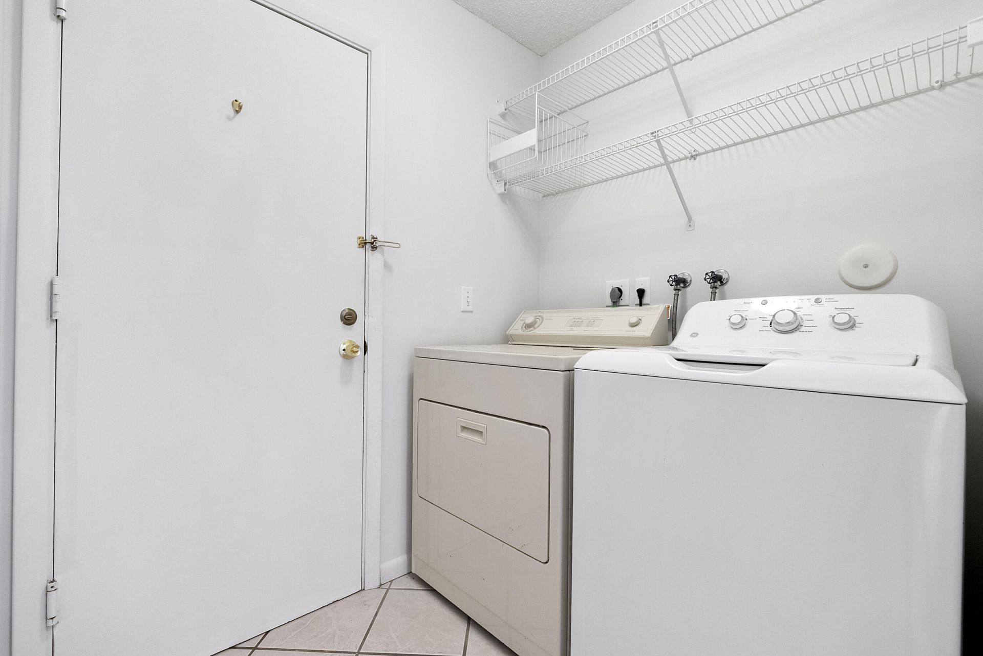 9561 N Orchard Circle, Davie, FL 33328 Photo