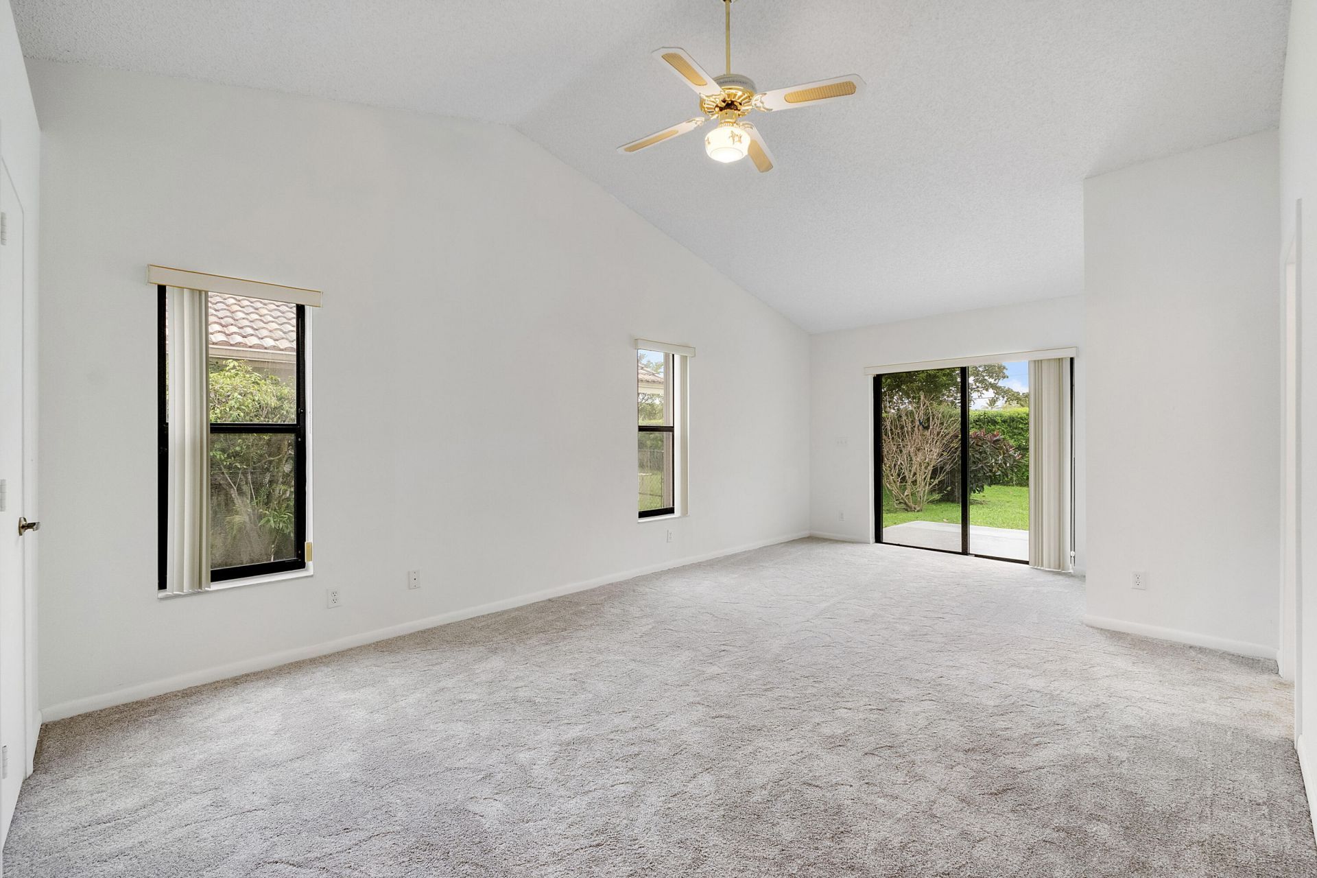 9561 N Orchard Circle, Davie, FL 33328 Photo