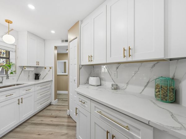 6755 W Broward Boulevard, Unit 304, Plantation, FL 33317