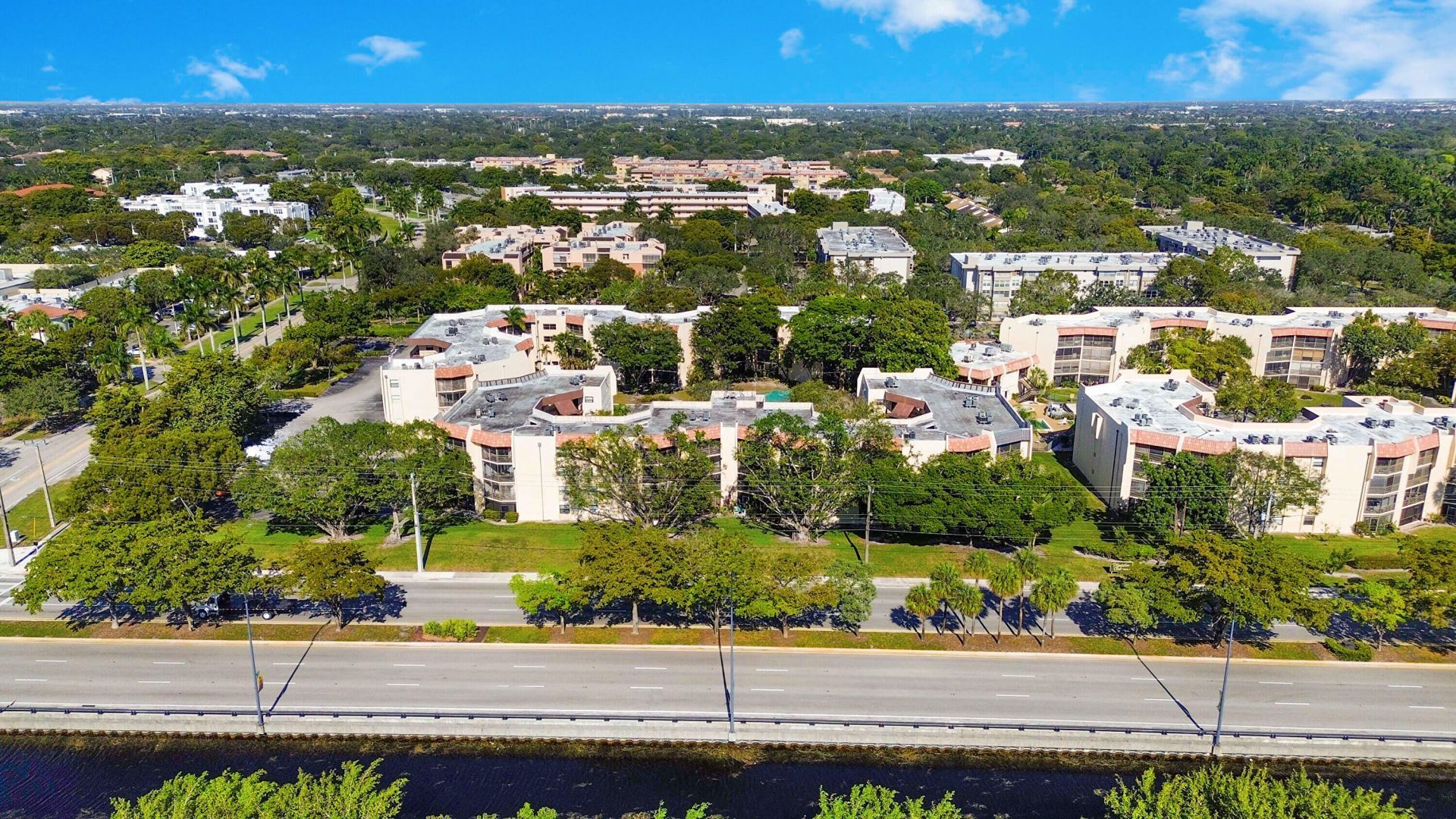 6755 W Broward Boulevard, Unit 304, Plantation, FL 33317 Photo