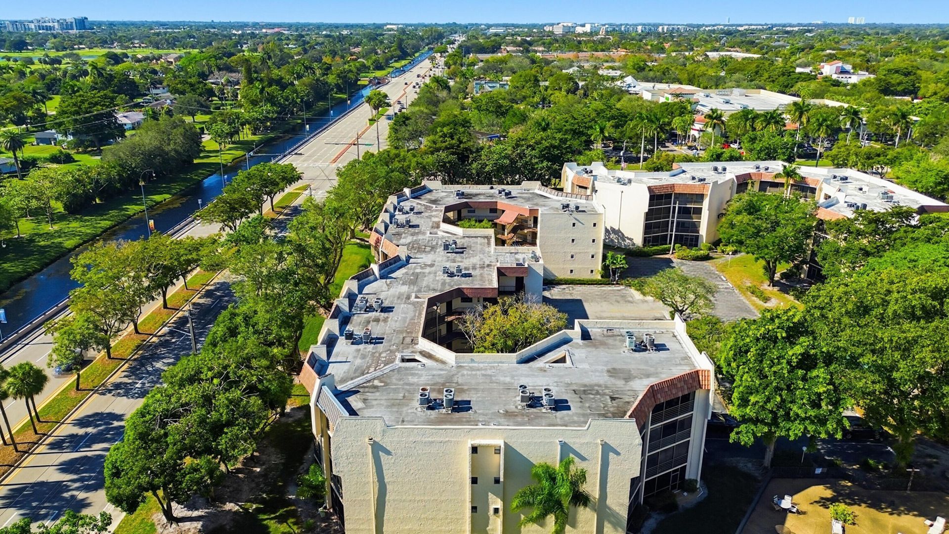 6755 W Broward Boulevard, Unit 304, Plantation, FL 33317 Photo