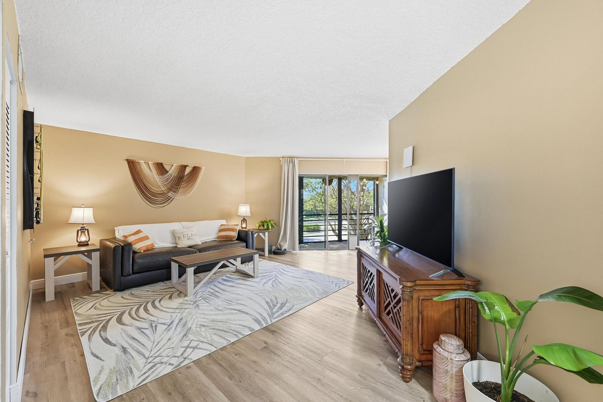 6755 W Broward Boulevard, Unit 304, Plantation, FL 33317 Photo