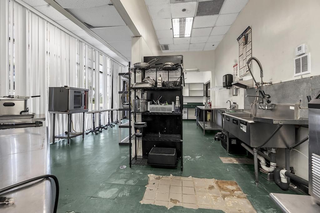 4800 N Federal Highway, Boca Raton, FL 33431 Photo