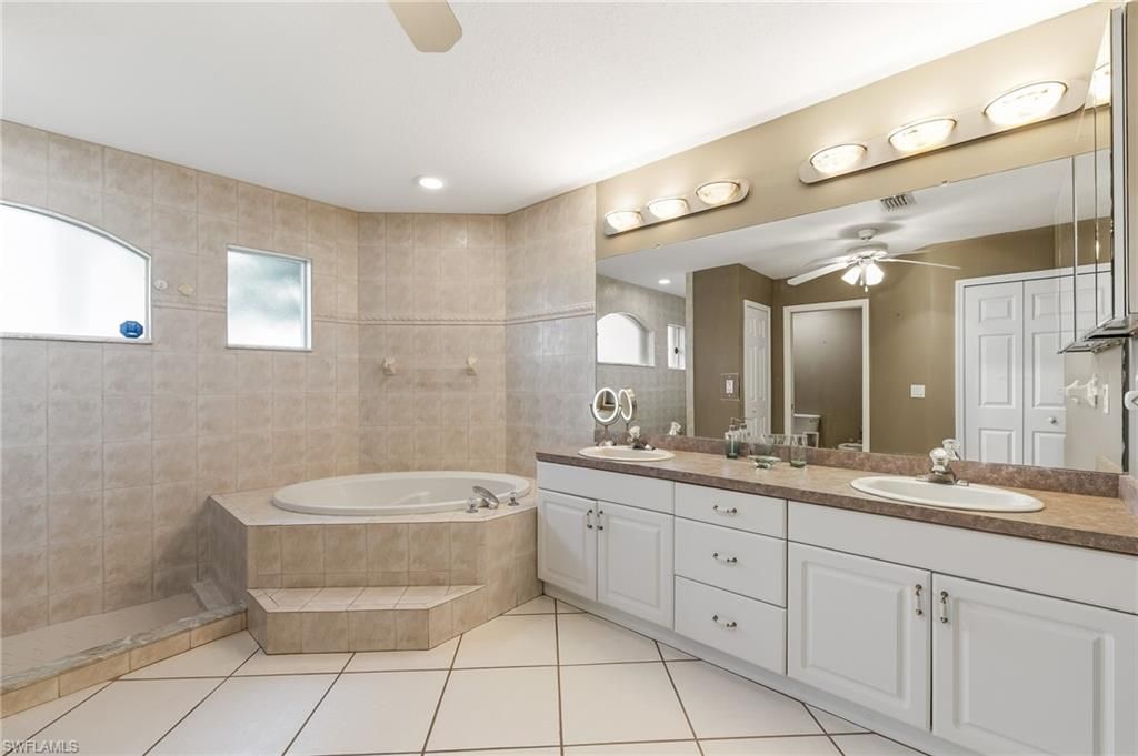 1735 SW 43rd Ter , Cape Coral, FL 33914 Photo