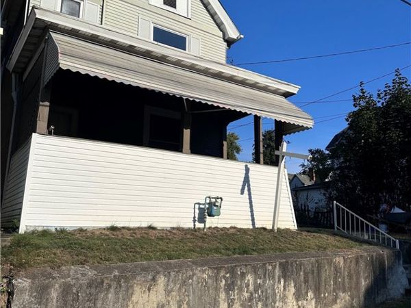 1813 Duquesne Avenue, Mckeesport, PA 15132