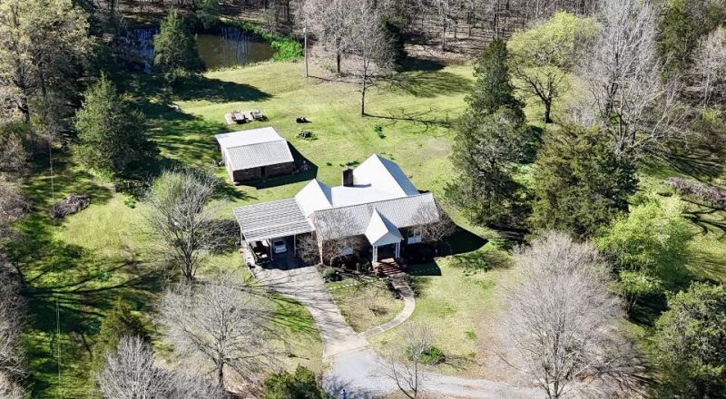 2504 E Tibbee Road, West Point, MS 39773 Main Photo