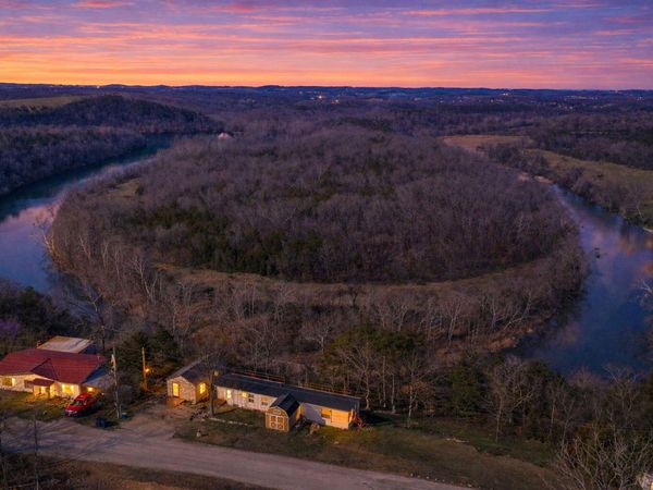 8006 Cliff Drive, Merriam Woods, MO 65740