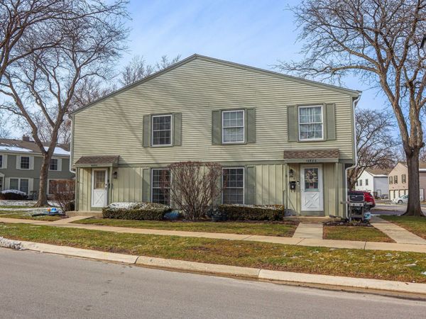 1682 Monticello Court , Unit D, Wheaton, IL 60189