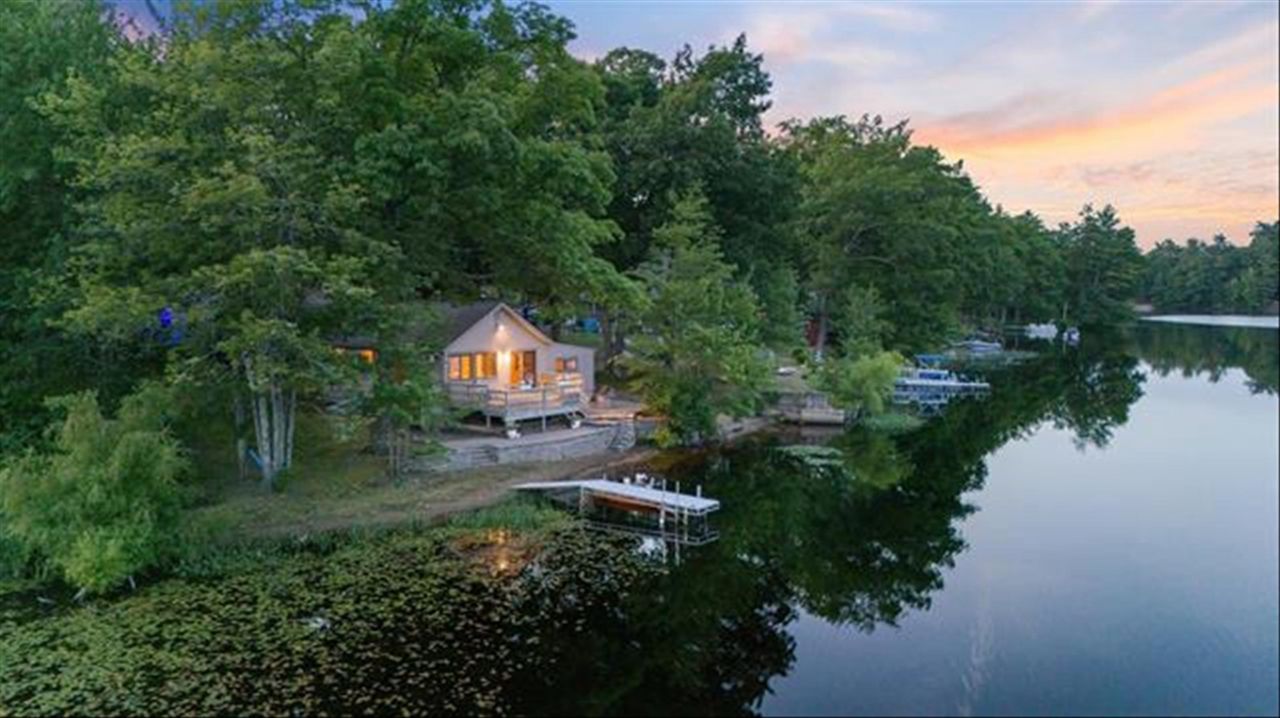 42 North Shore Road, Sandown, NH 03873 Main Photo