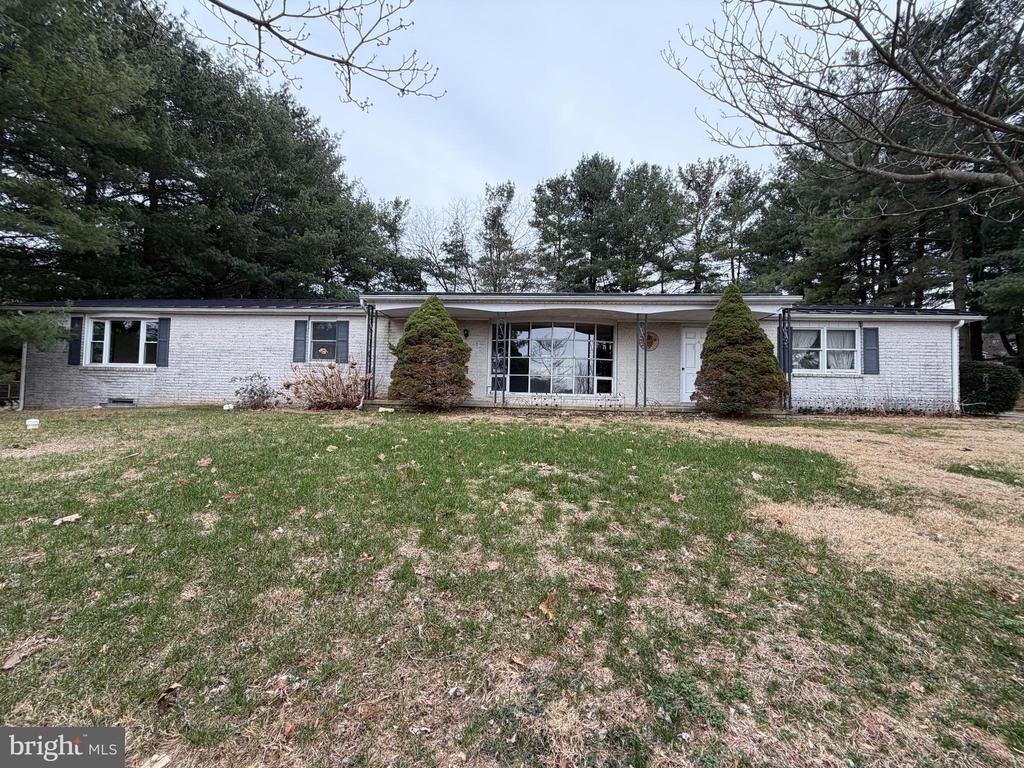 2501 SUNSET CIRCLE, GLENVILLE, PA 17329