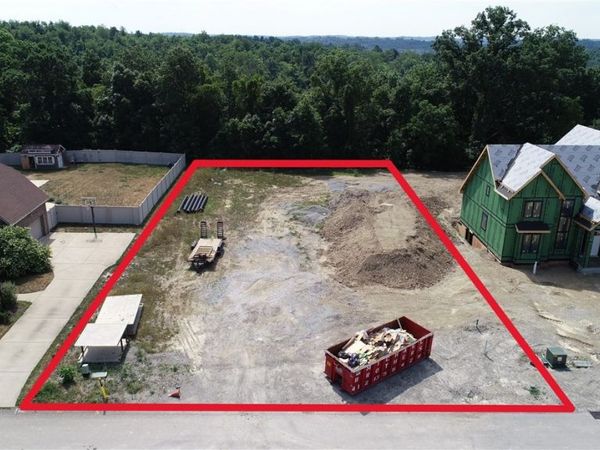 2096 Laurel Ridge Dr, Jefferson Hills, PA 15025