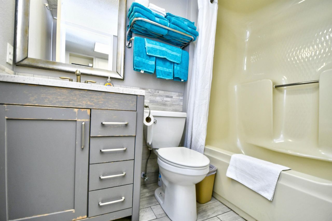 2401 S Ocean Blvd. Photo 16